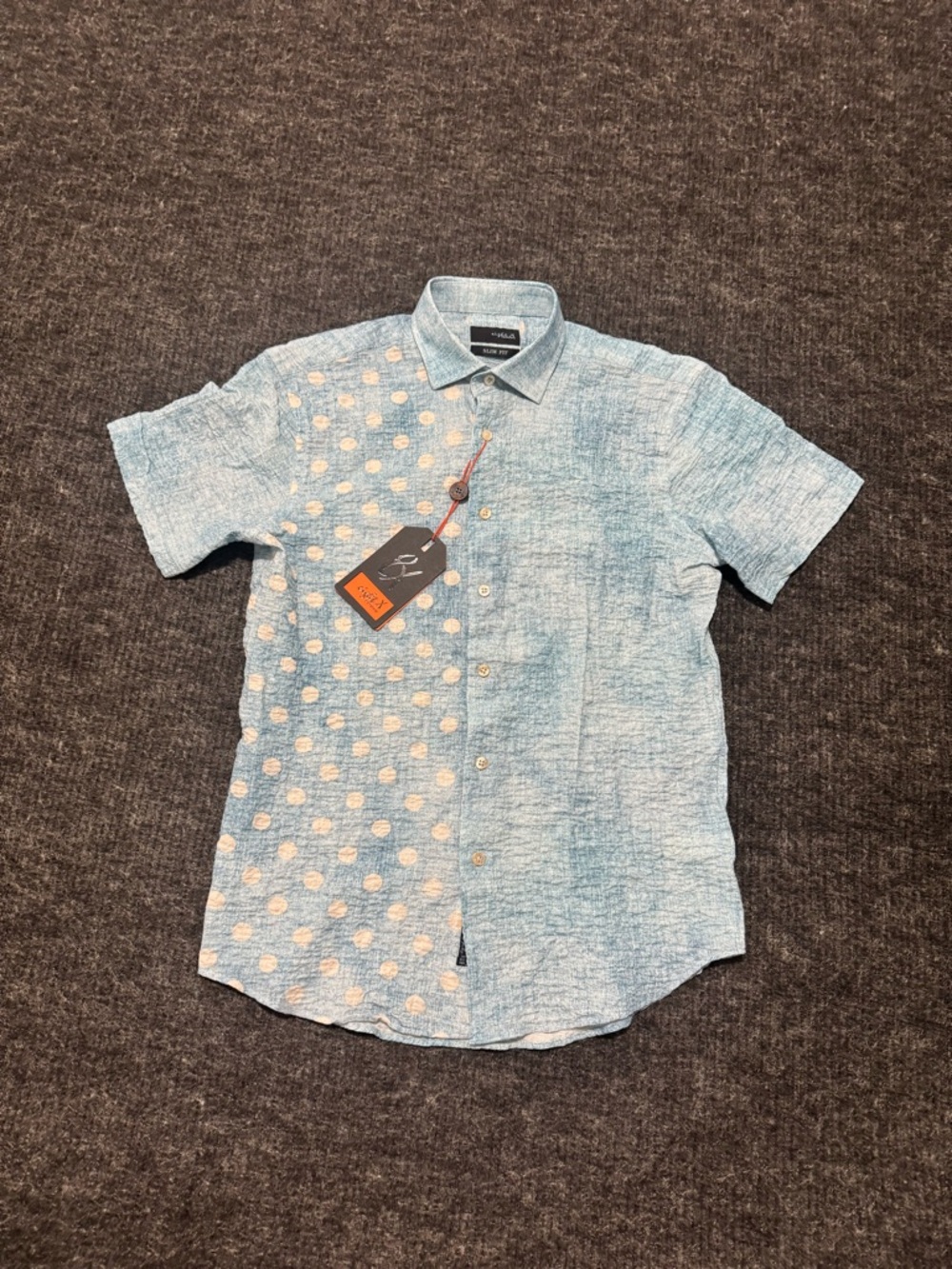 Men's Casual Short-Sleeve Button-Down Shirt in Light Blue with Dot Accent